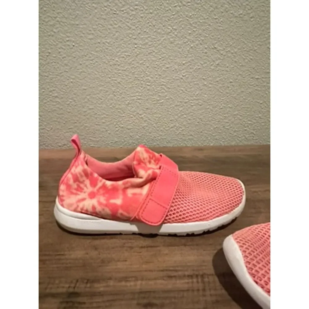 Cat & Jacket Pink Swimmer Shoes Size 10